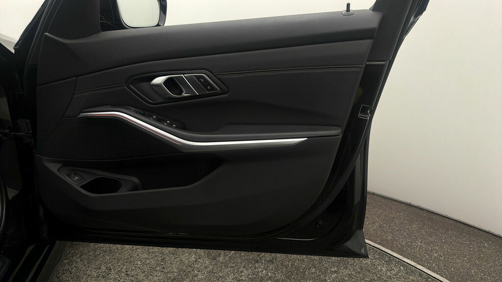 BMW 3 Series M Sport FY20UMJ Black #6