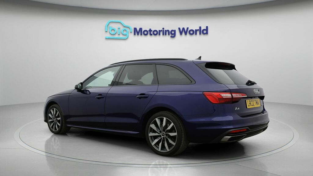 Audi A4 Avant Sport Edition LR22TWA Blue #5