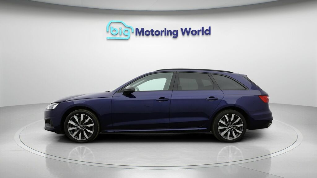 Audi A4 Avant Sport Edition LR22TWA Blue #4