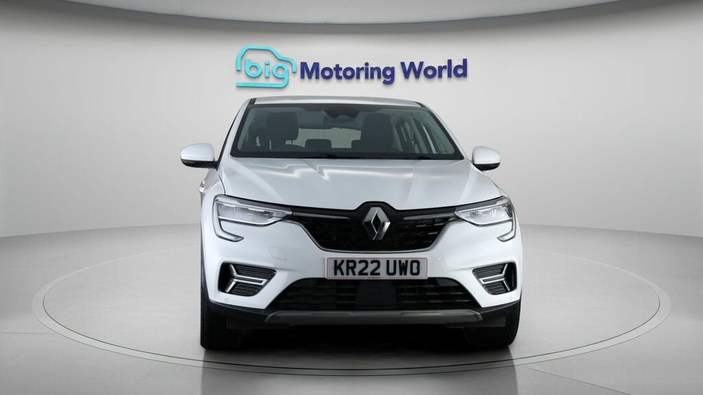 Renault Arkana Iconic White #2