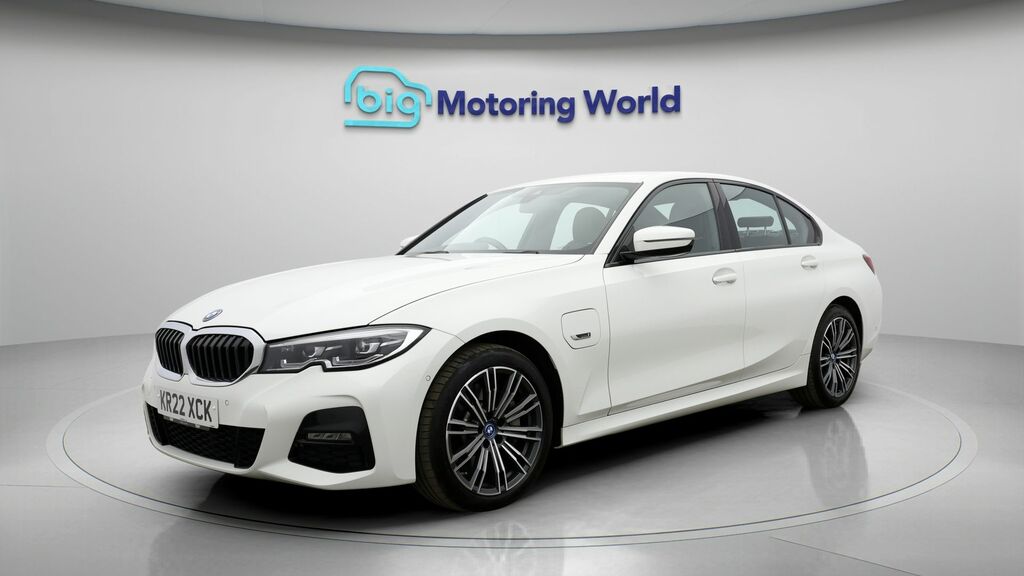 BMW 3 Series M Sport KR22XCK White #3