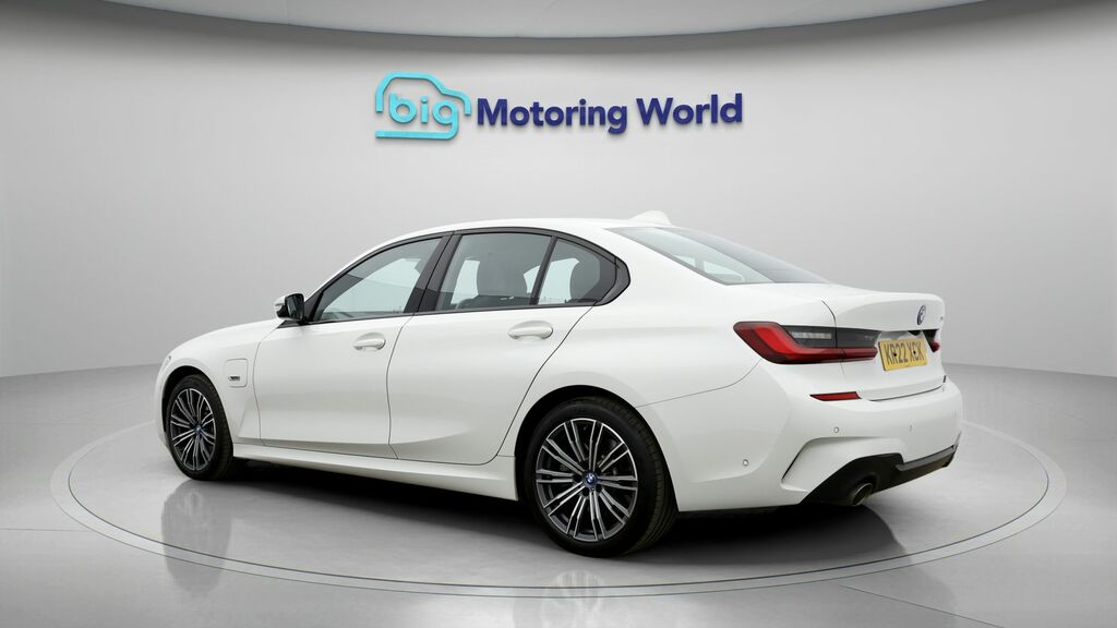 BMW 3 Series M Sport KR22XCK White #5