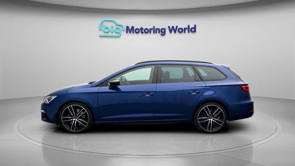 Seat Leon Cupra 300 YE19GCM Blue #4