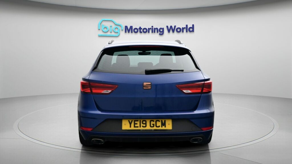 Seat Leon Cupra 300 YE19GCM Blue #6