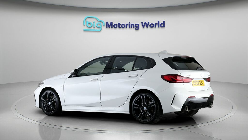 BMW 1 Series M Sport AO22GOU White #5