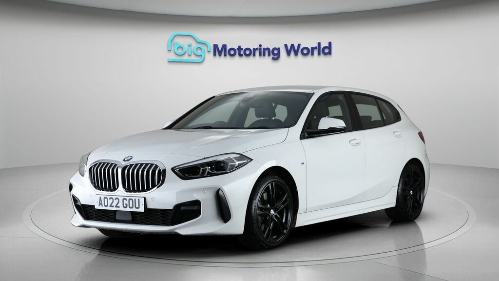 BMW 1 Series M Sport AO22GOU White #3