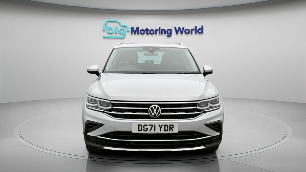 Volkswagen Tiguan Elegance Silver #2