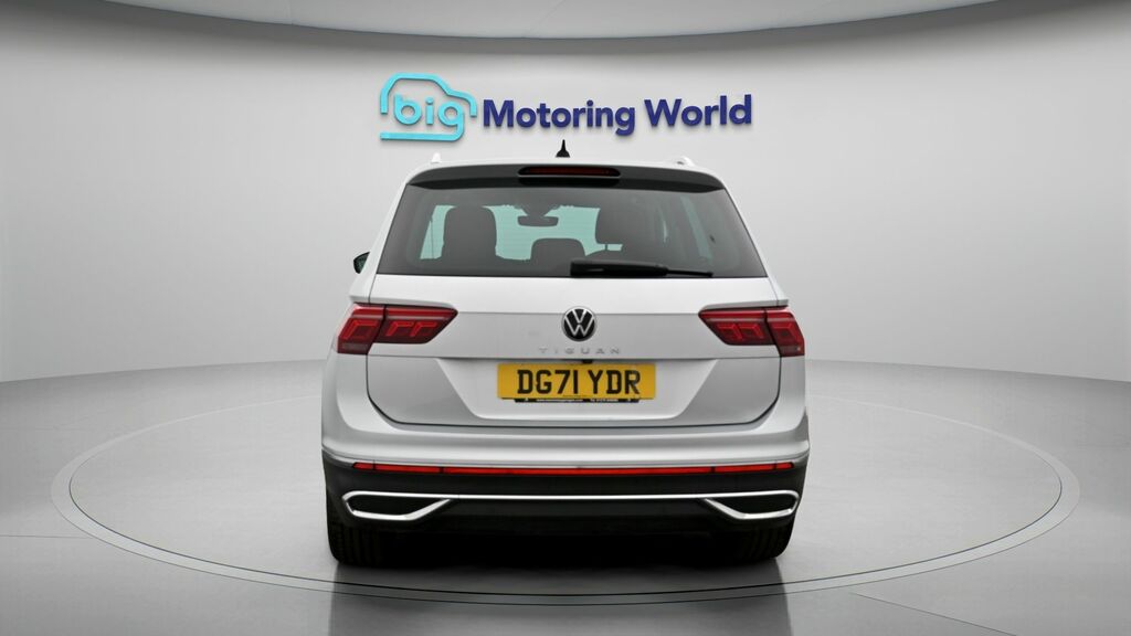 Volkswagen Tiguan Elegance Silver #6