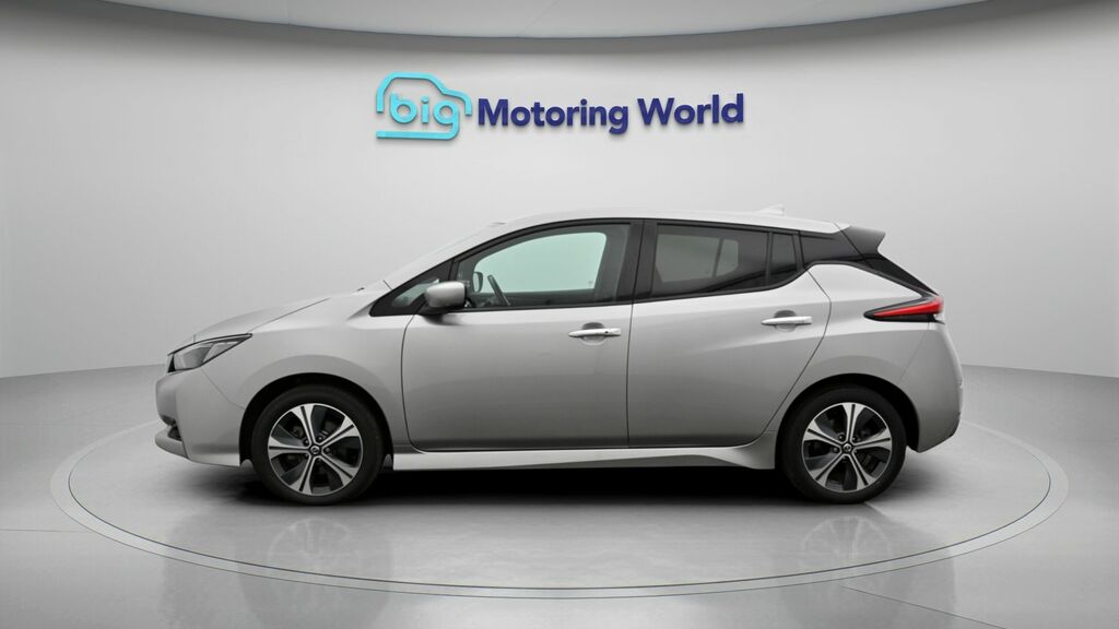 Nissan Leaf E N-connecta Silver #4