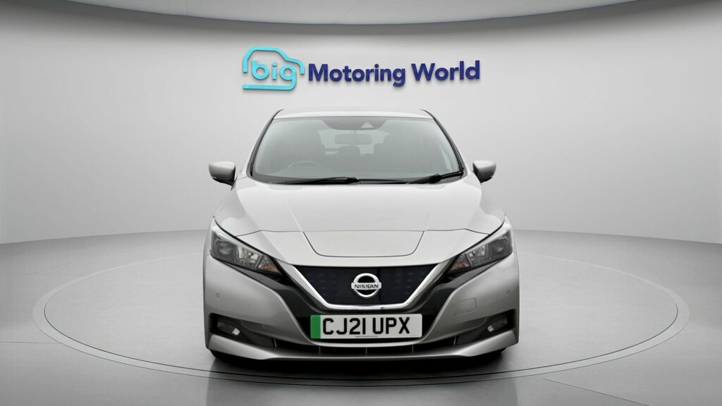 Nissan Leaf E N-connecta Silver #2