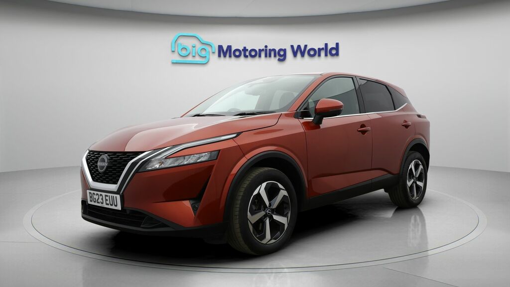Nissan Qashqai N-connecta BG23EUU Red #3