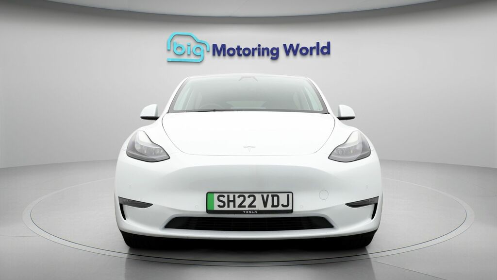 Tesla Model Y Long Range SH22VDJ White #2