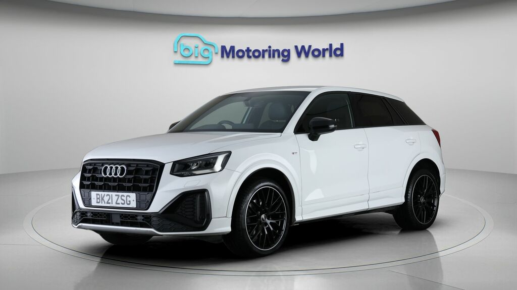 Audi Q2 Black Edition BK21ZSG White #3