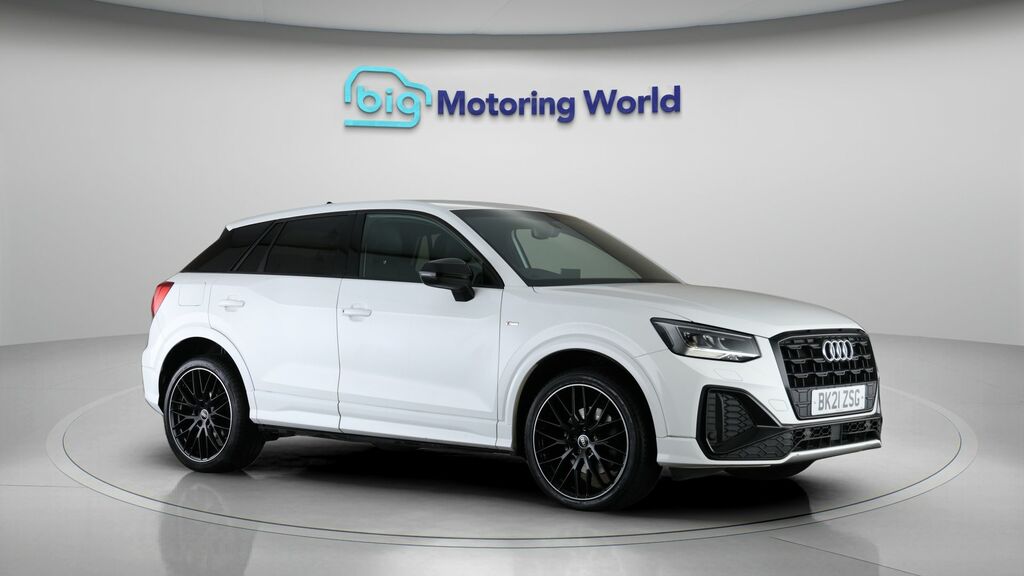 Audi Q2 Black Edition BK21ZSG White