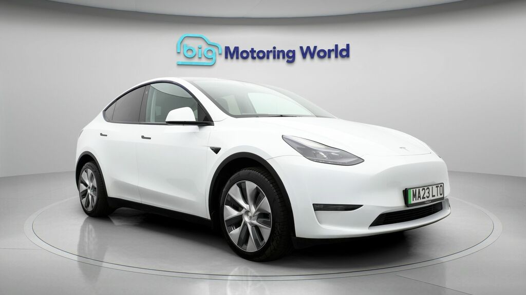 Tesla Model Y Long Range White