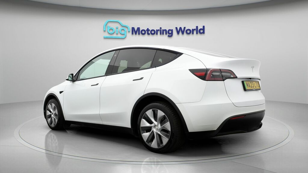 Tesla Model Y Long Range MA23LTO White #5