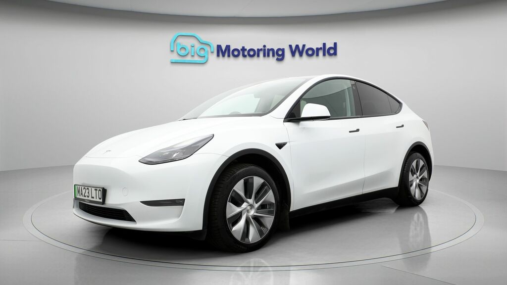 Tesla Model Y Long Range MA23LTO White #3