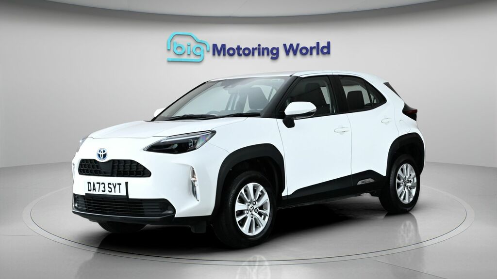 Toyota Yaris Cross Icon DA73SYT White #3