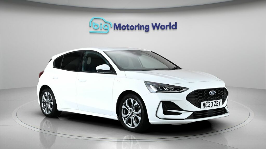 Ford Focus St-line Edition White