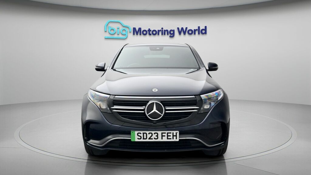 Mercedes-Benz EQC Amg Line Blue #2