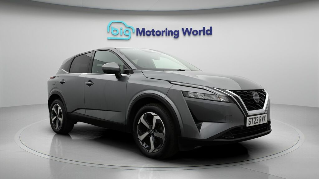 Nissan Qashqai N-connecta ST23RWX Grey