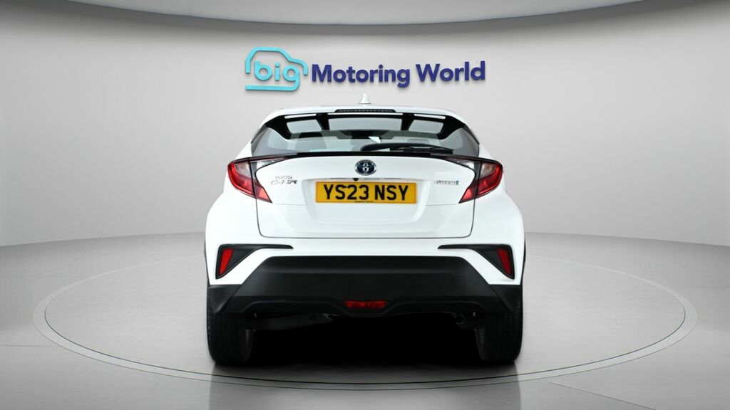 Toyota C-Hr Icon YS23NSY White #6