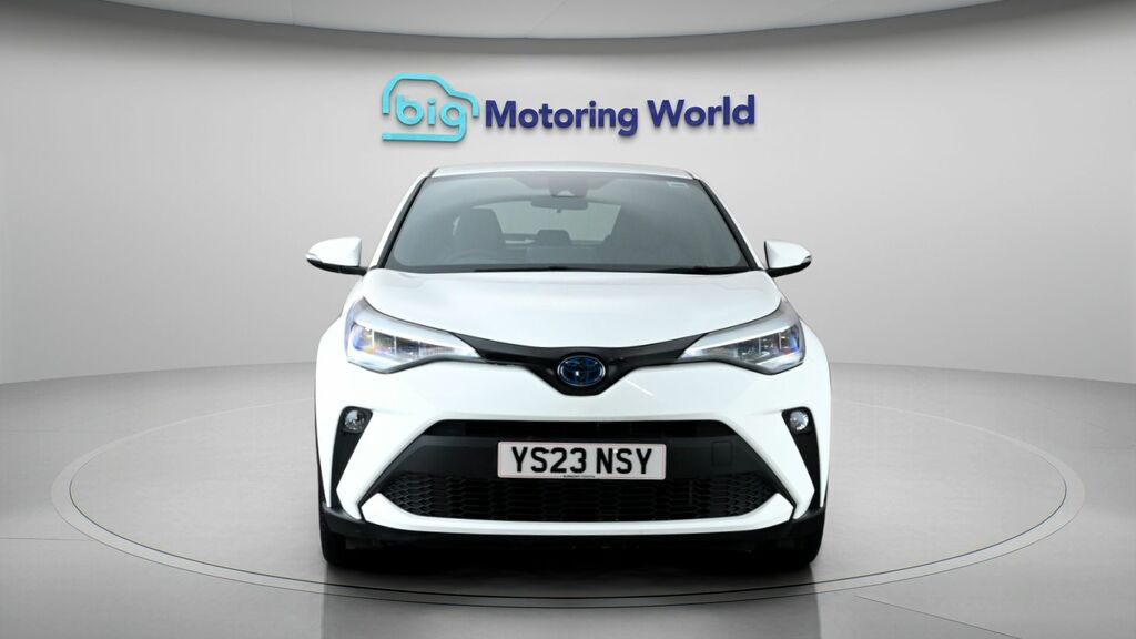Toyota C-Hr Icon YS23NSY White #2