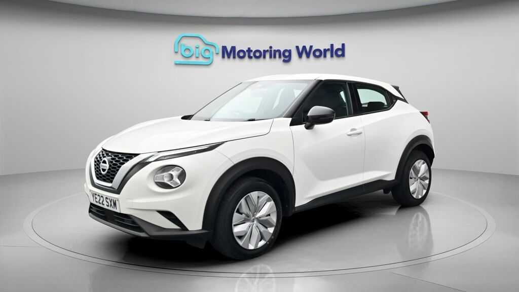 Nissan Juke Acenta White #3