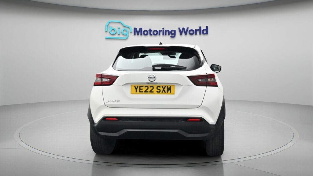 Nissan Juke Acenta White #6