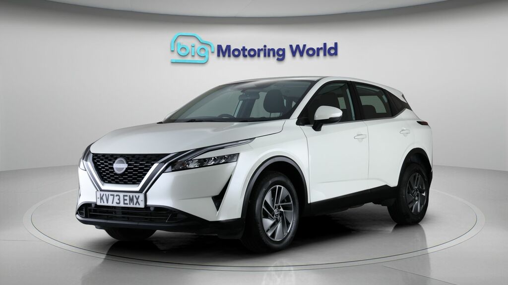 Nissan Qashqai Acenta Premium KV73EMX White #3