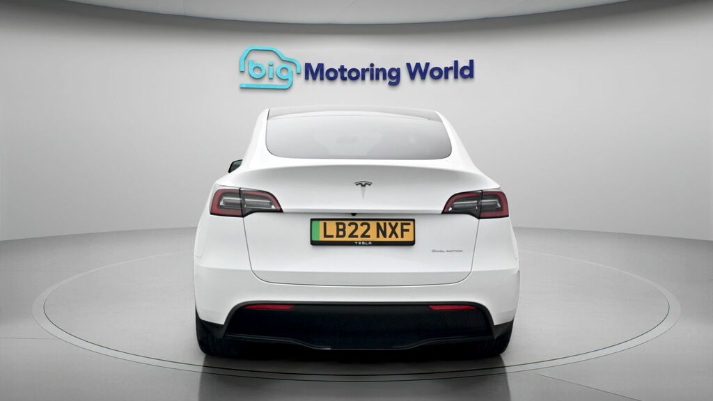 Tesla Model Y Long Range LB22NXF White #6