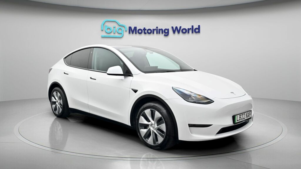 Tesla Model Y Long Range White