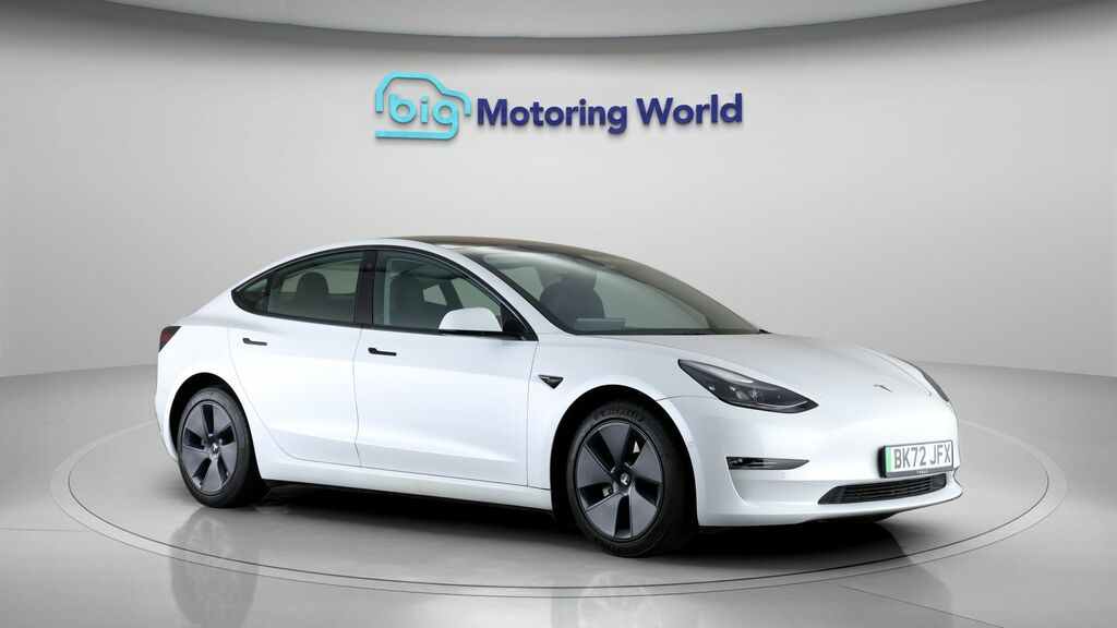 Tesla Model 3 Long Range White