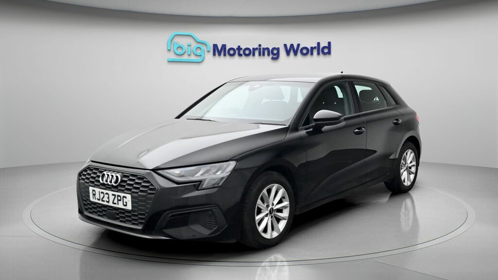 Audi A3 Technik Black #3