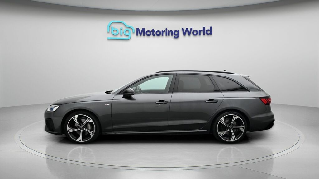 Audi A4 Avant Black Edition Grey #4