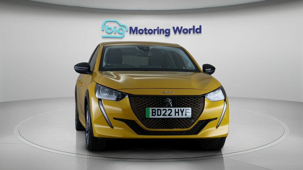 Peugeot e-208 Allure Premium BD22HYF Yellow #2
