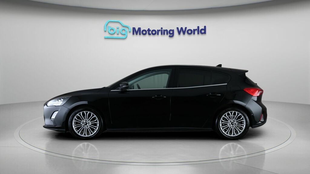 Ford Focus Titanium X Black #4