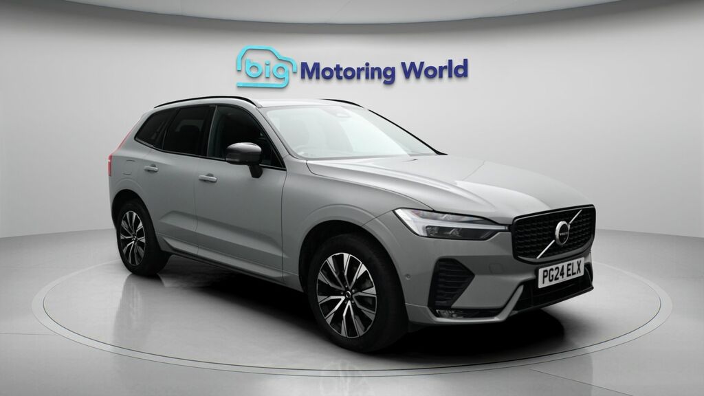 Volvo XC60 Plus Grey