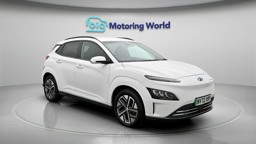 Hyundai Kona Premium White