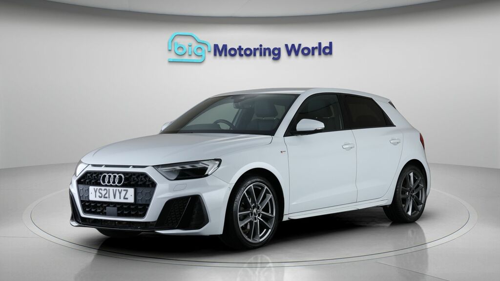 Audi A1 Vorsprung YS21VYZ White #3