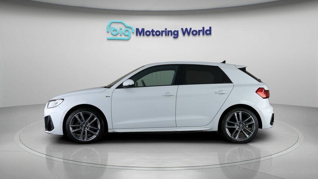 Audi A1 Vorsprung YS21VYZ White #4
