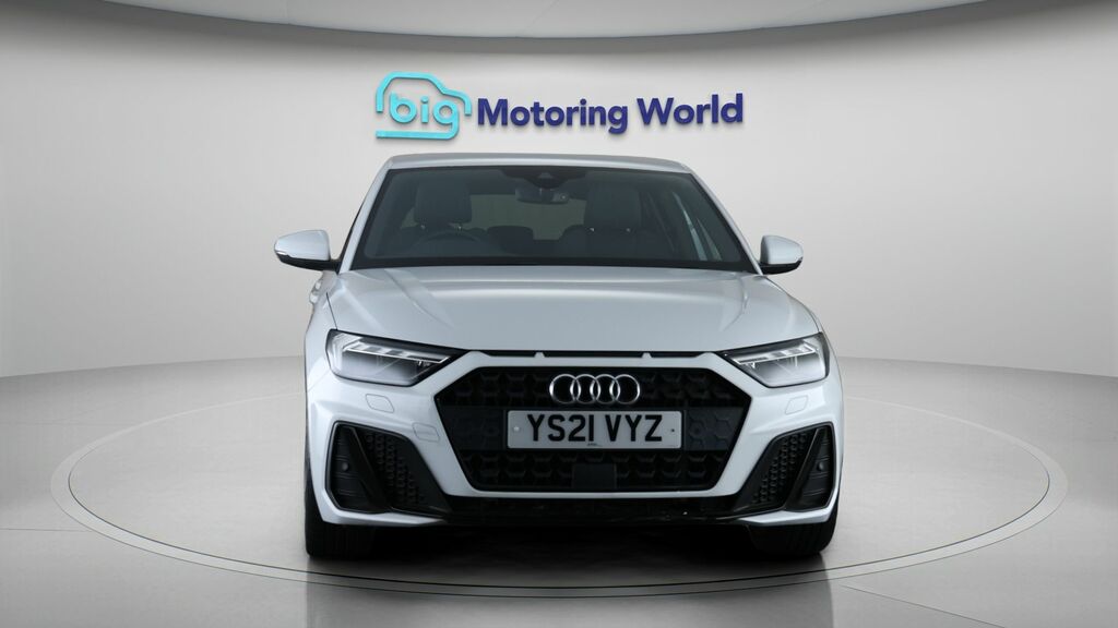 Audi A1 Vorsprung YS21VYZ White #2