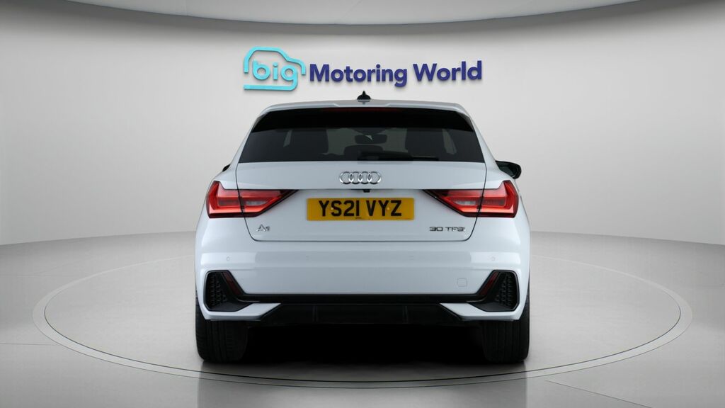 Audi A1 Vorsprung YS21VYZ White #6