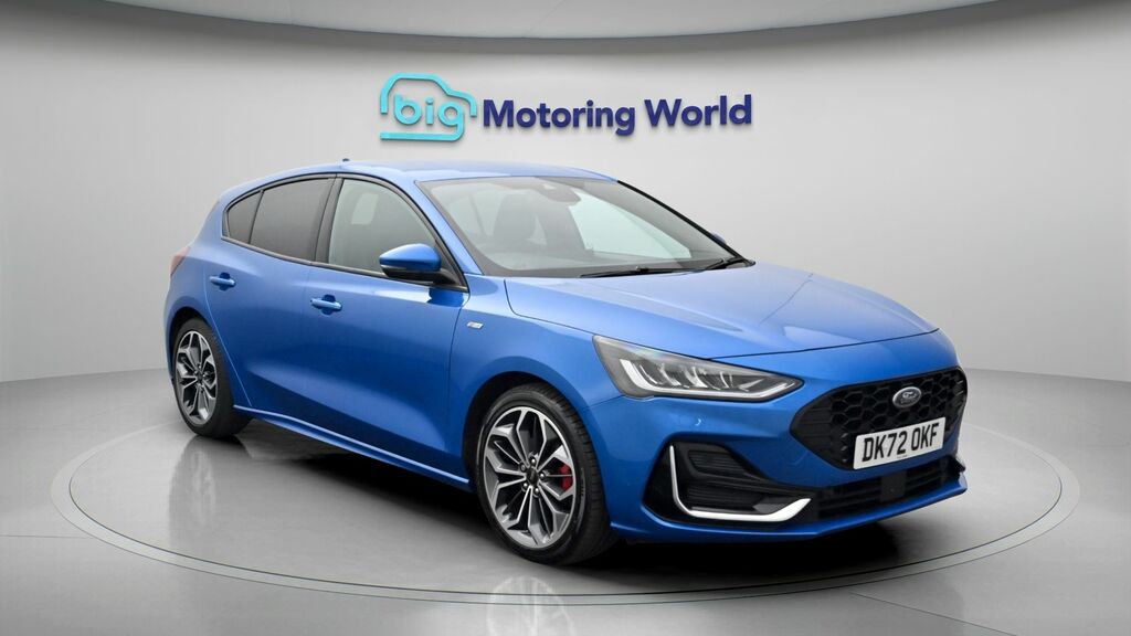 Ford Focus St-line Vignale Blue