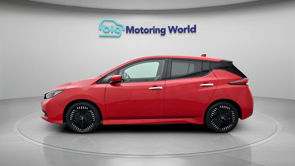 Nissan Leaf N-connecta PK23OSC Red #4
