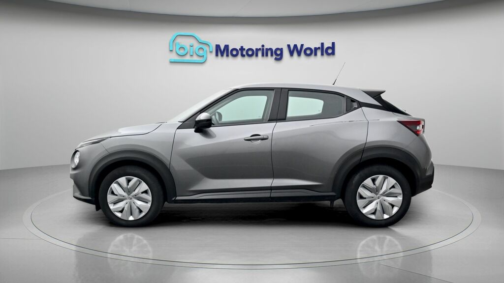 Nissan Juke Acenta Grey #4