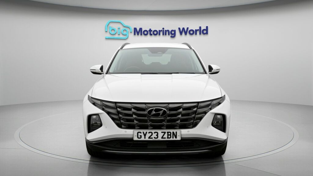Hyundai Tucson Premium GY23ZBN White #2