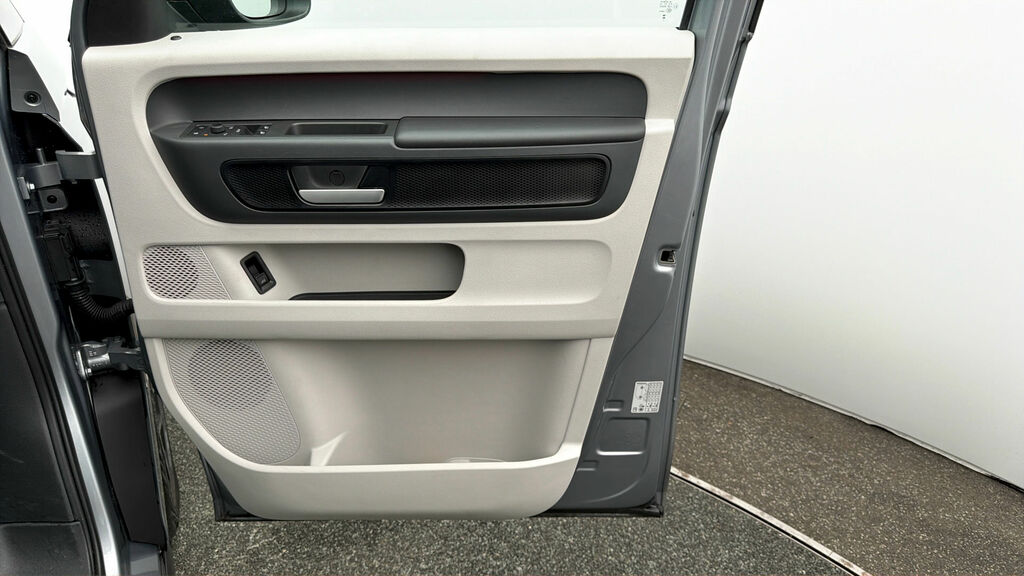 Volkswagen ID.Buzz Pro 79Kwh Life Mpv Swb, 5Seat  #14