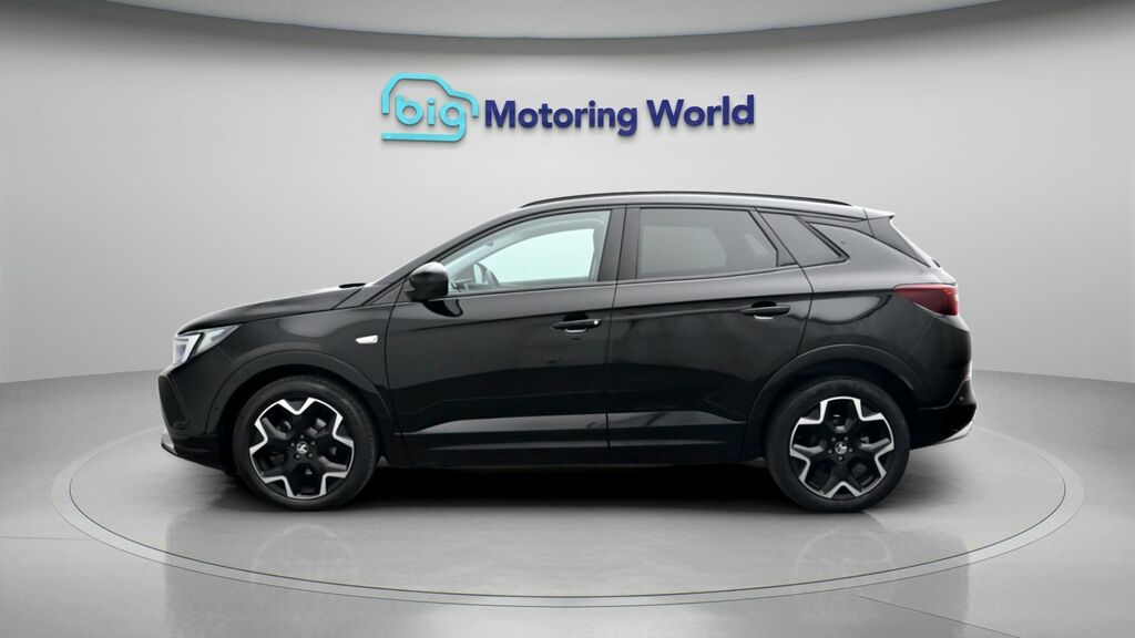 Vauxhall Grandland Ultimate Black #4