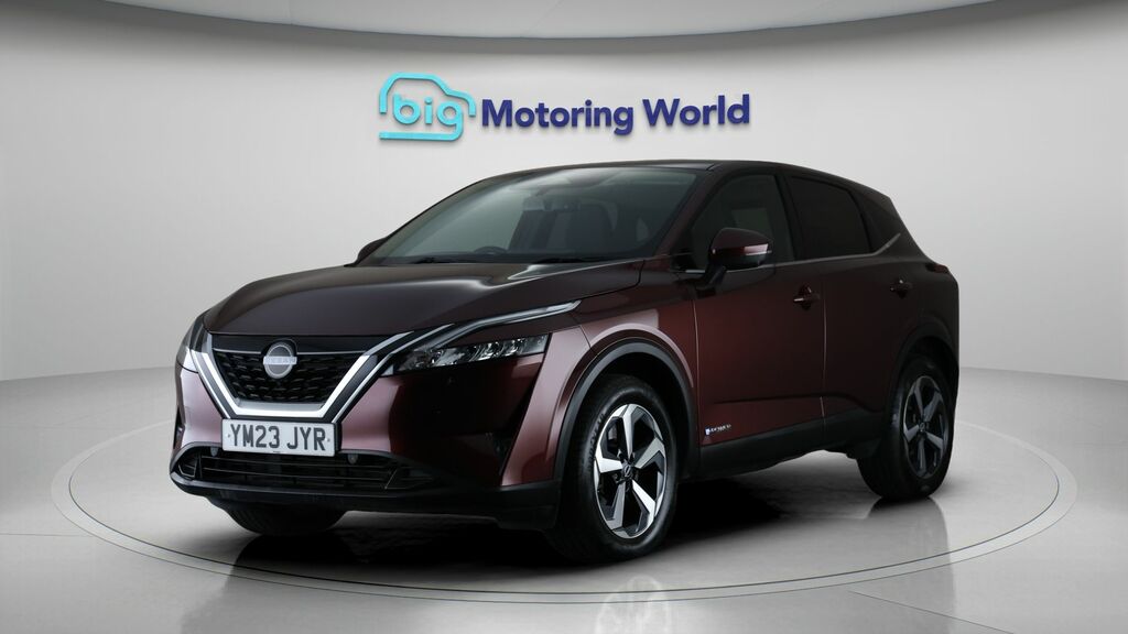 Nissan Qashqai N-connecta YM23JYR Red #3